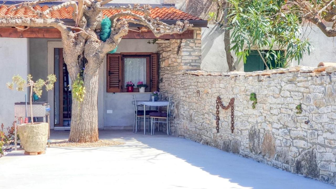Casa Mora Lejlighed Novigrad Istria Eksteriør billede