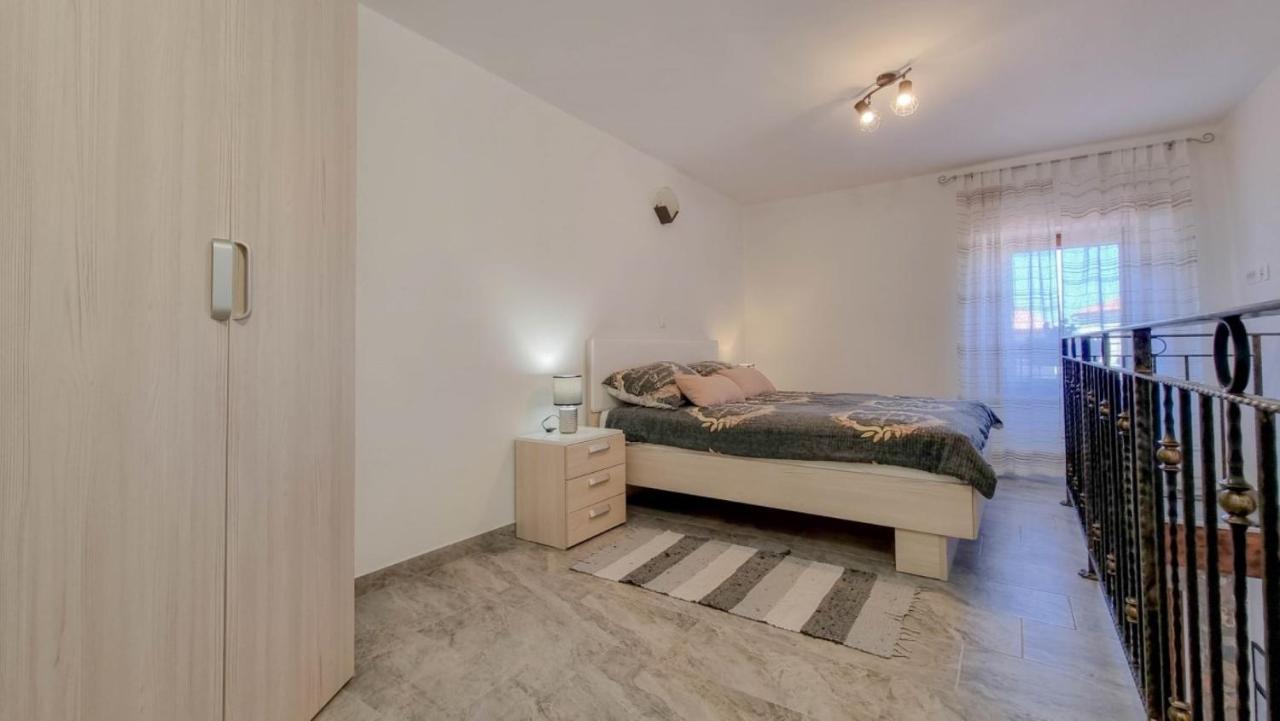 Casa Mora Lejlighed Novigrad Istria Eksteriør billede
